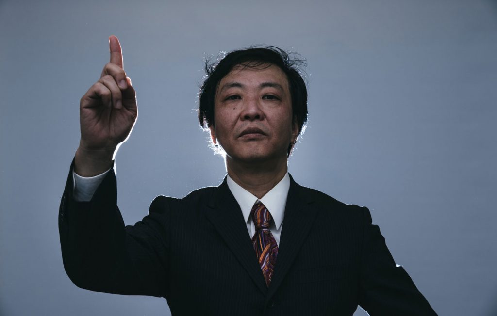 【生命教育】政治政策,孰轻孰重